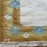 Tapis en laine suédoise tissé à plat Kilim Rölakan signé Ae années 1960