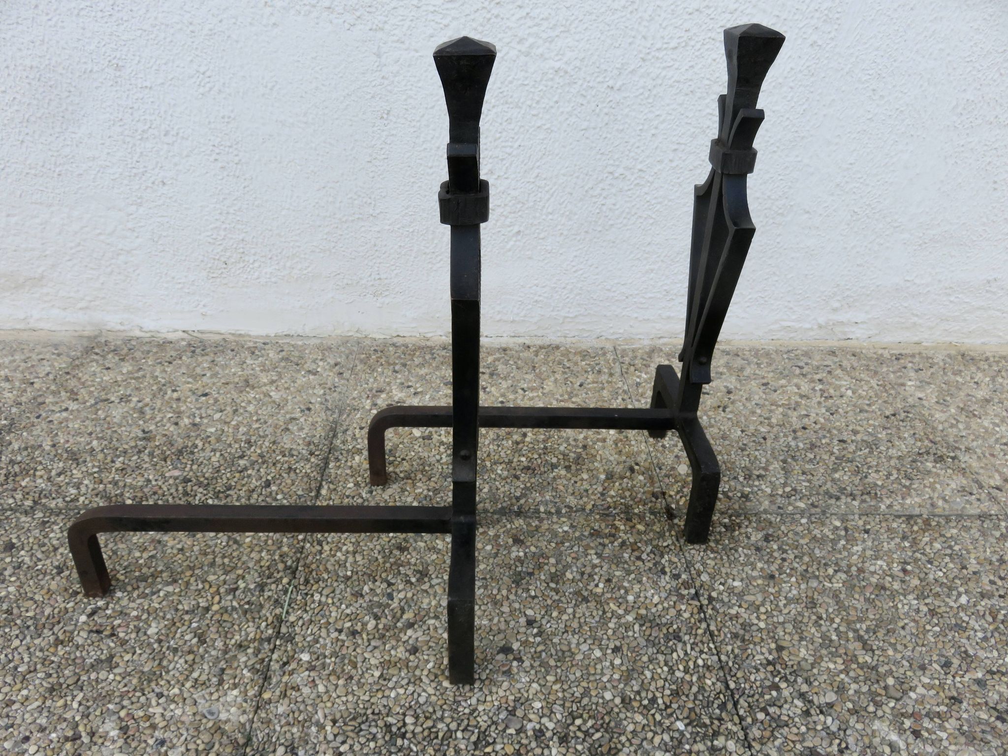 Wrought iron hammered gates in the style of Subes or Poillerat, 1950s.