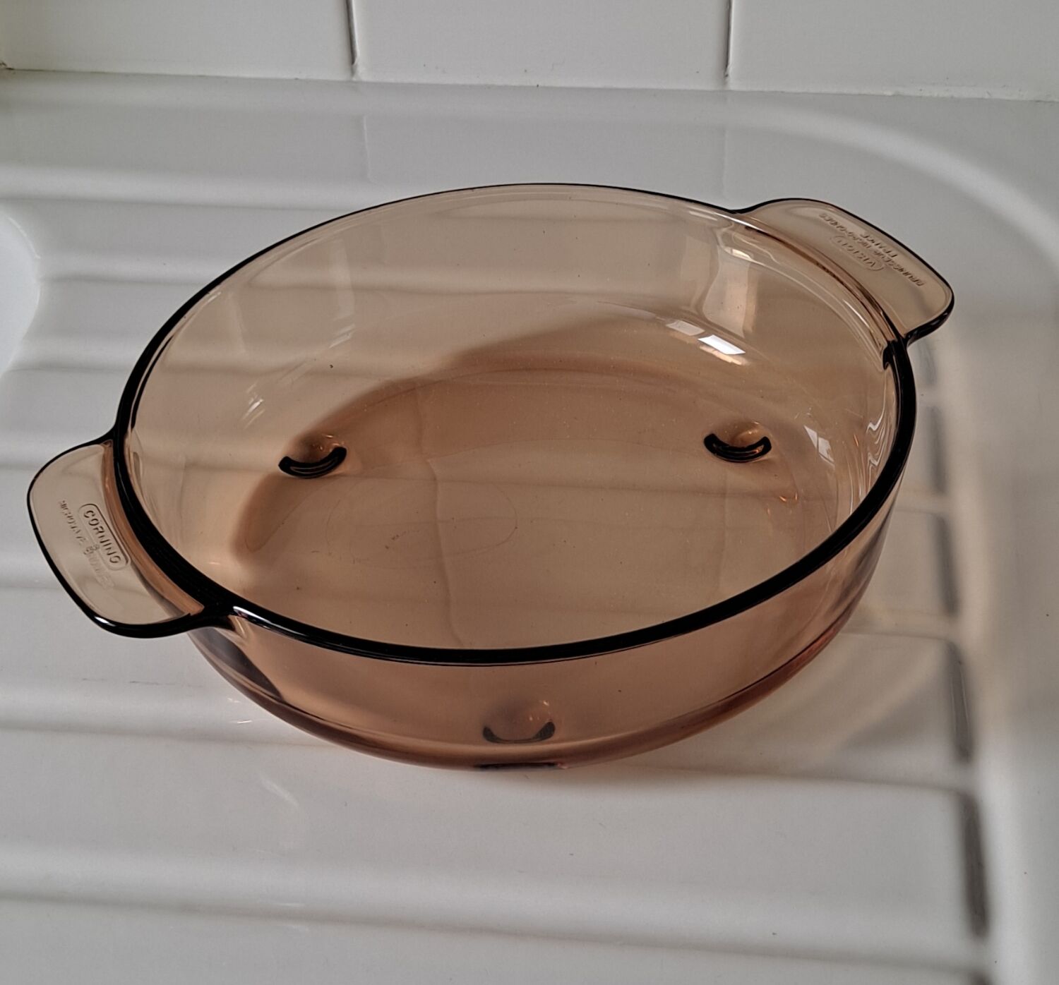 Corning amber glass browning dish