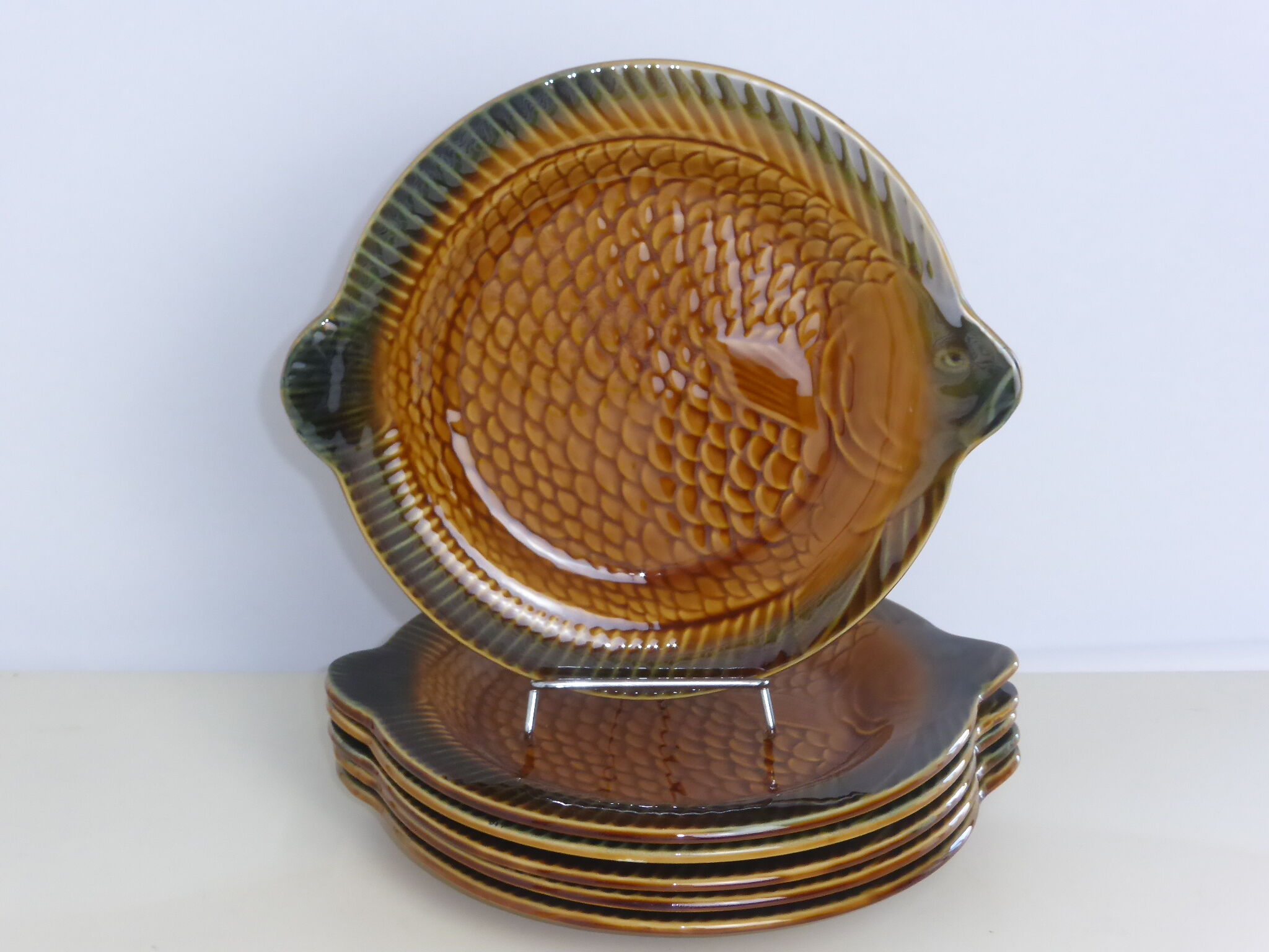 6 assiettes à poisson en faïence de Sarreguemines