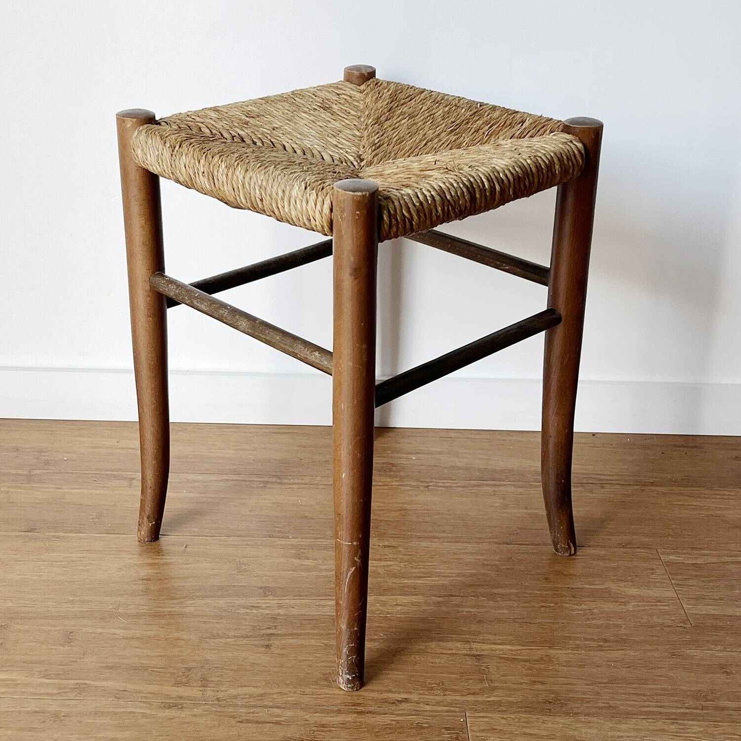 Campgan straw stool