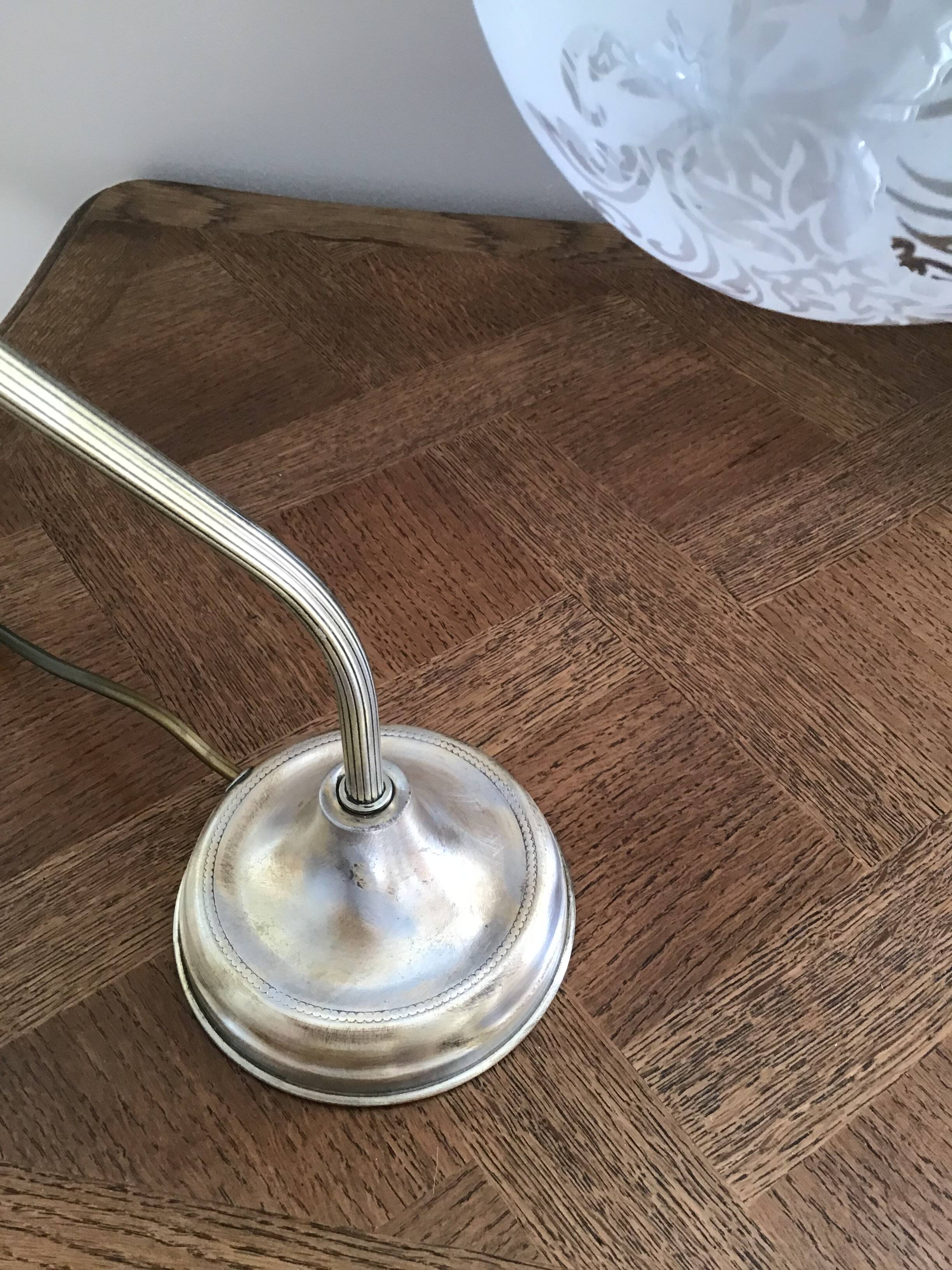 Swan neck lamp