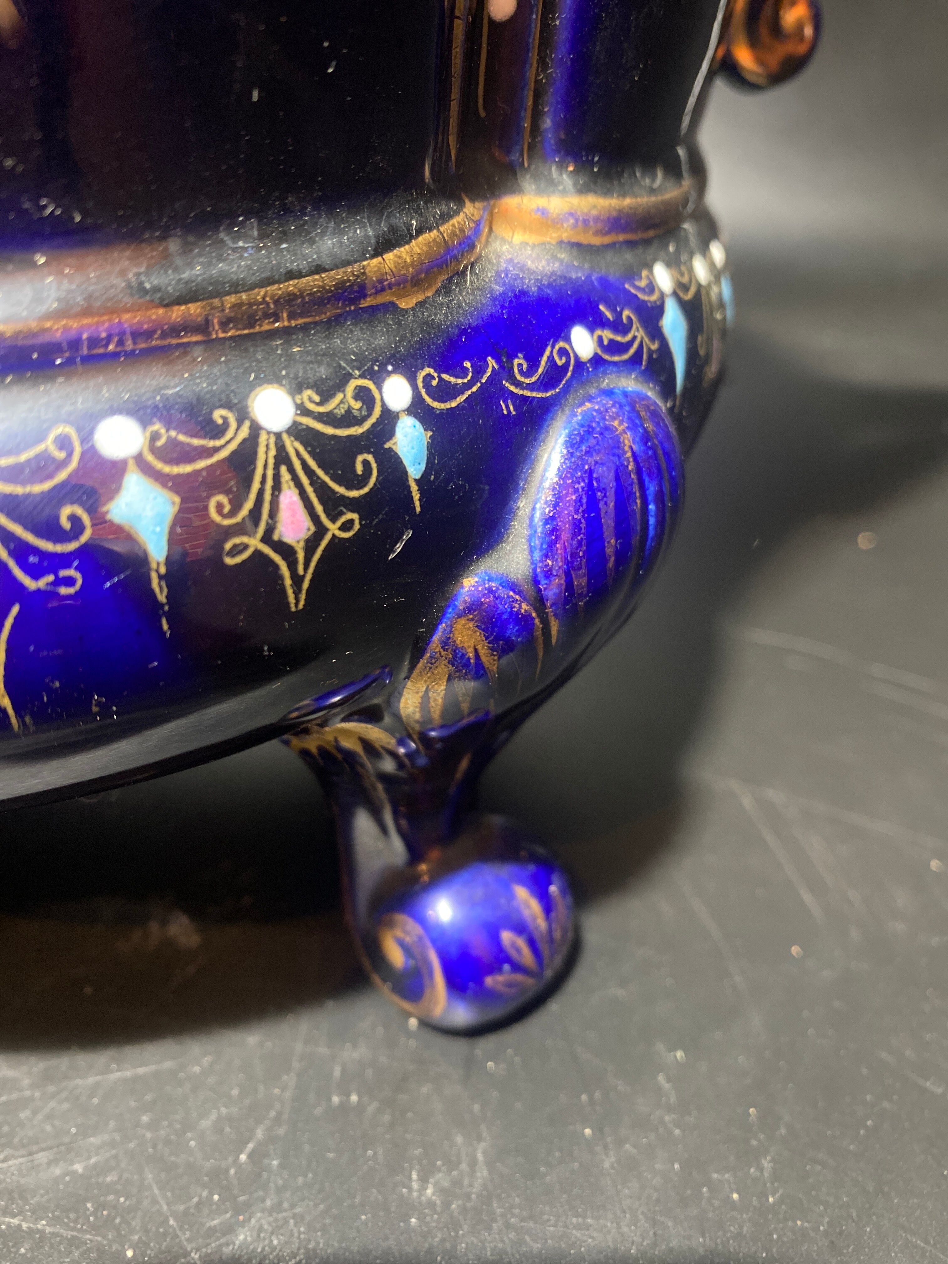 Earthenware pot cover