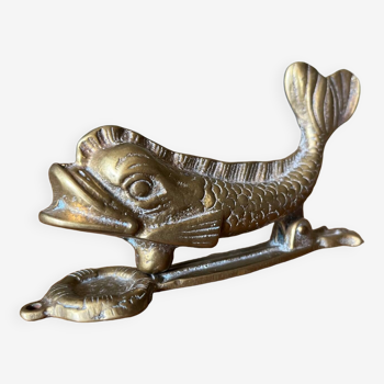Bronze fish knocker