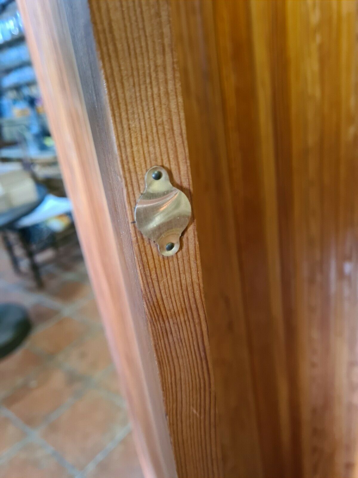 American screen in pitchpin