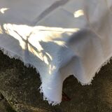 White dive tabletop