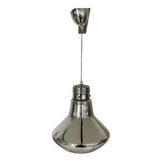 Giant bulb pendant light