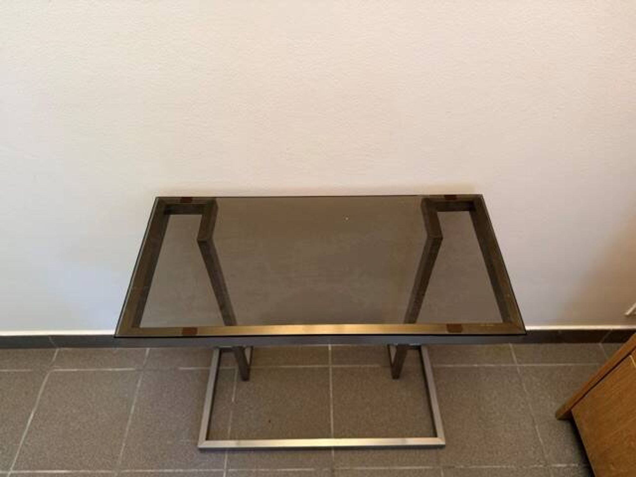 Modern style console design ideal for an entrance hall.