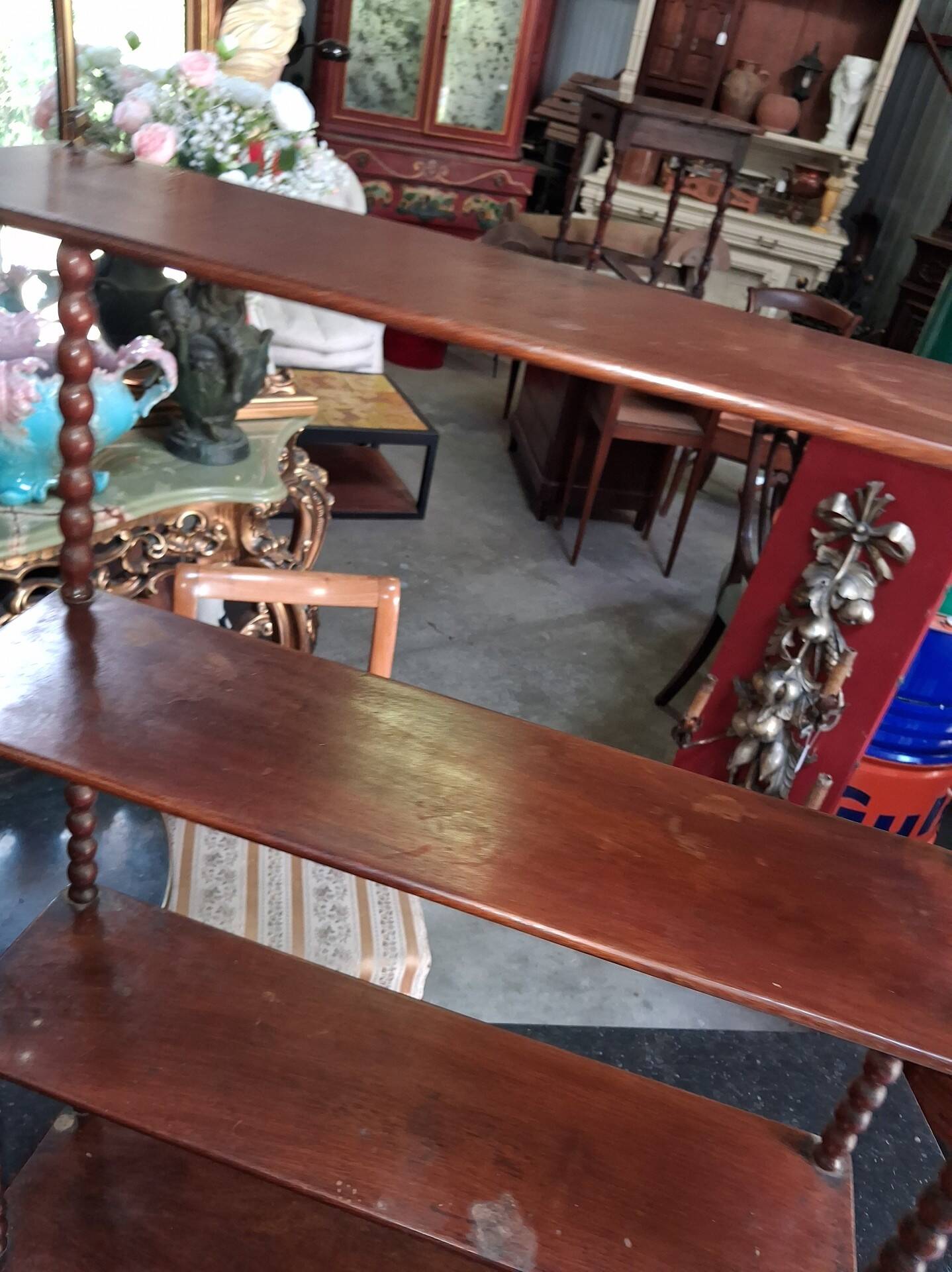 Wall Shelf or Display in Mahogany with Twisted Columns, Late 19th Century