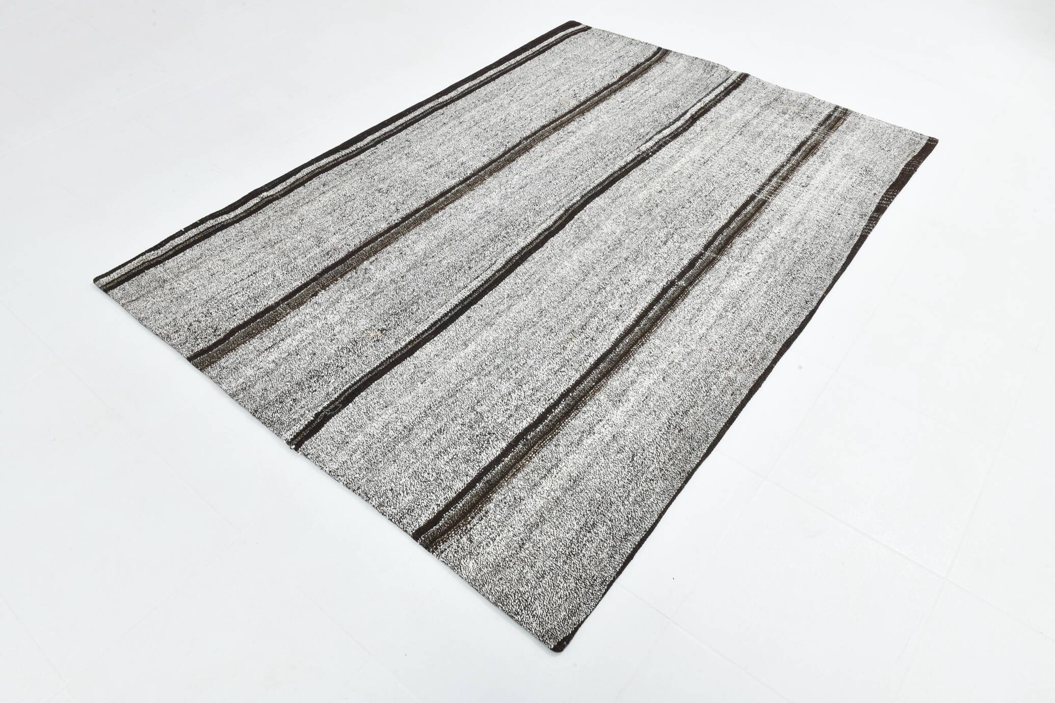 Turkish Mid Century Modern Vintage Kilim Rug, 170x230Cm