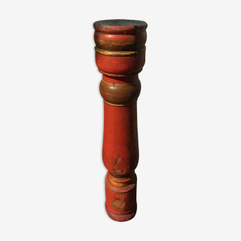 Indian candle holder in painted and patinated teak
