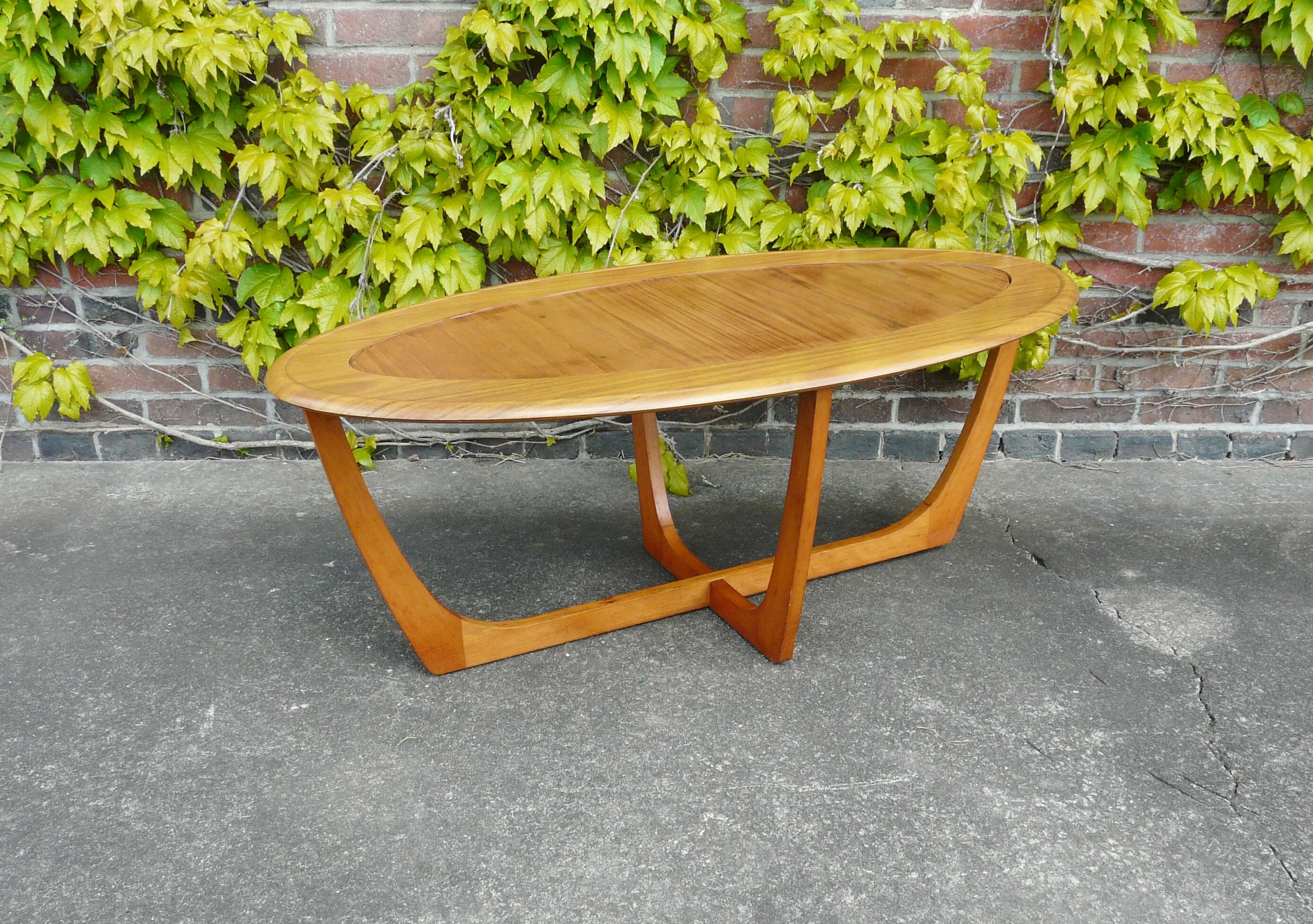 Scandinavian design oval coffee table