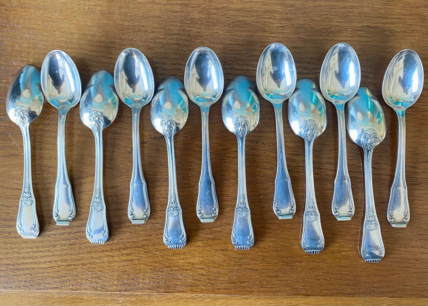 Empire style silver metal teaspoons or coffee