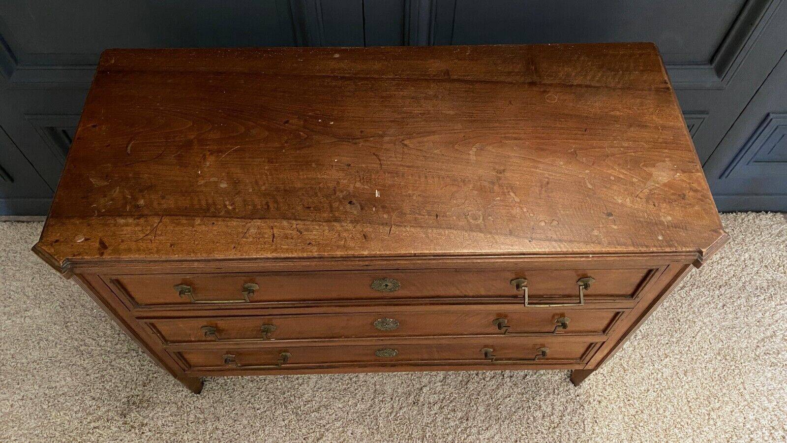 Louis XVI 18th century blond mahogany chest of drawers with three drawers