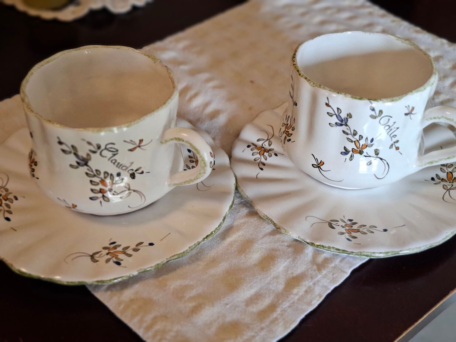 Set of 2 cups and saucers signed MARTRES (Jodra)