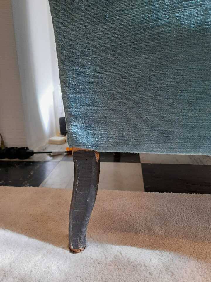 Fauteuil chauffeuse Napoléon 3 en velours bleu