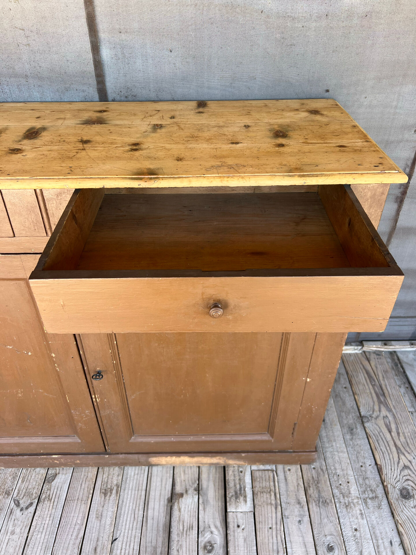 Old sideboard with 2 doors