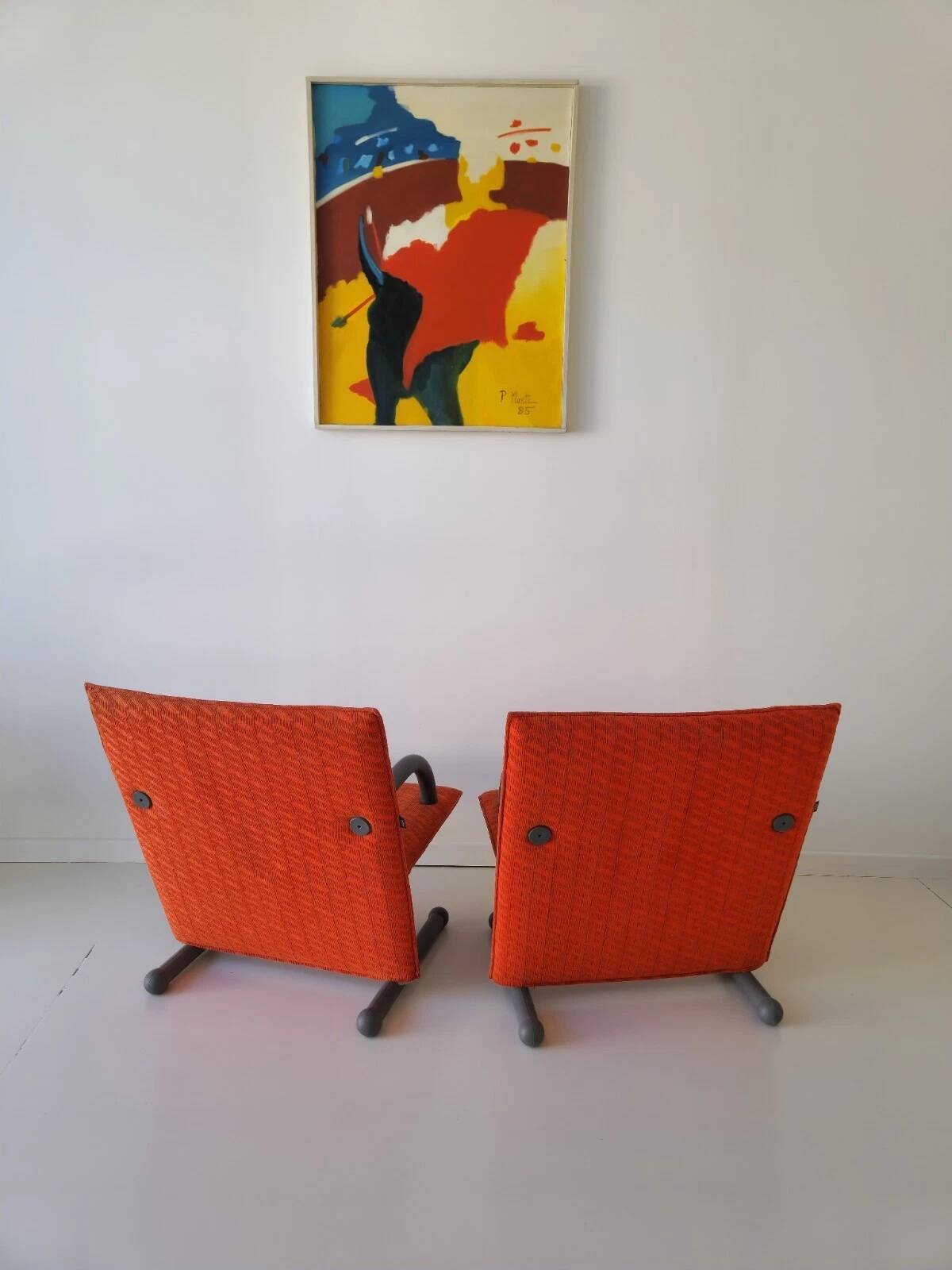 Authentic ARFLEX Italy T-Line lounge chair pair