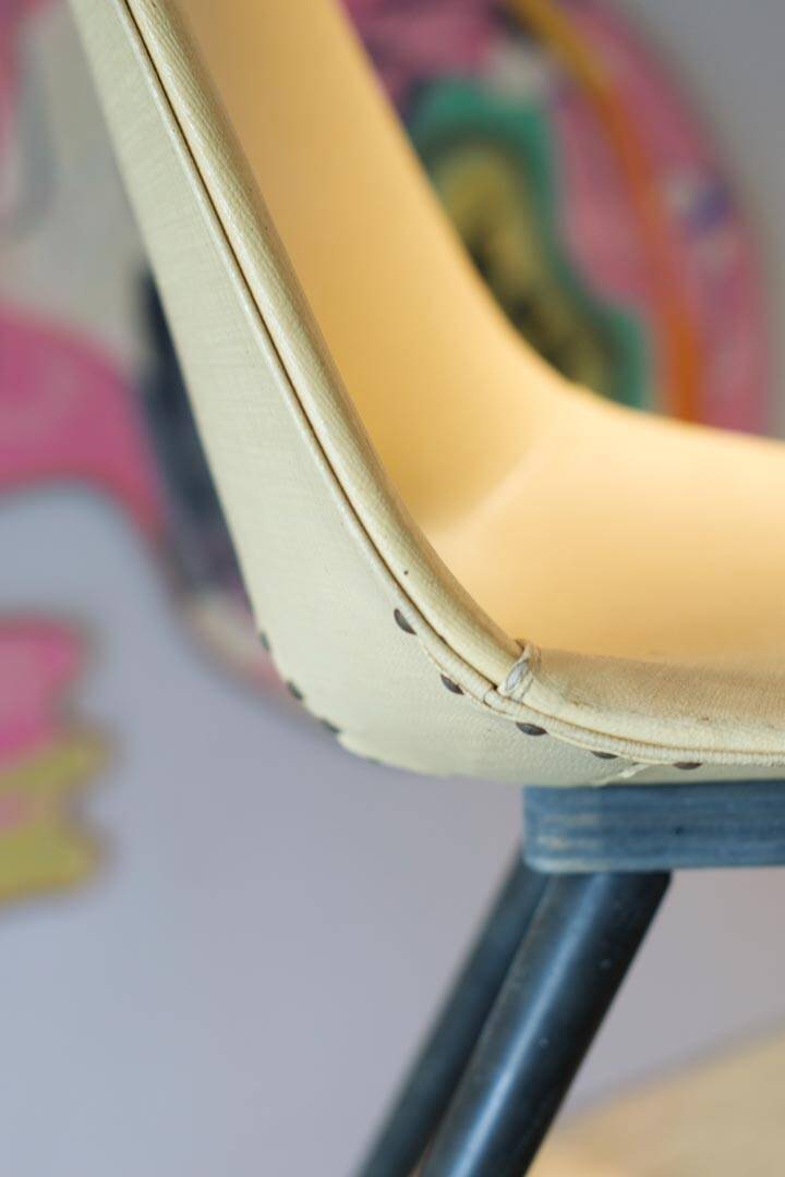 Pair of yellow “Tonneau” chairs Pierre Guariche edition Thonet 1950