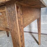 Farm table