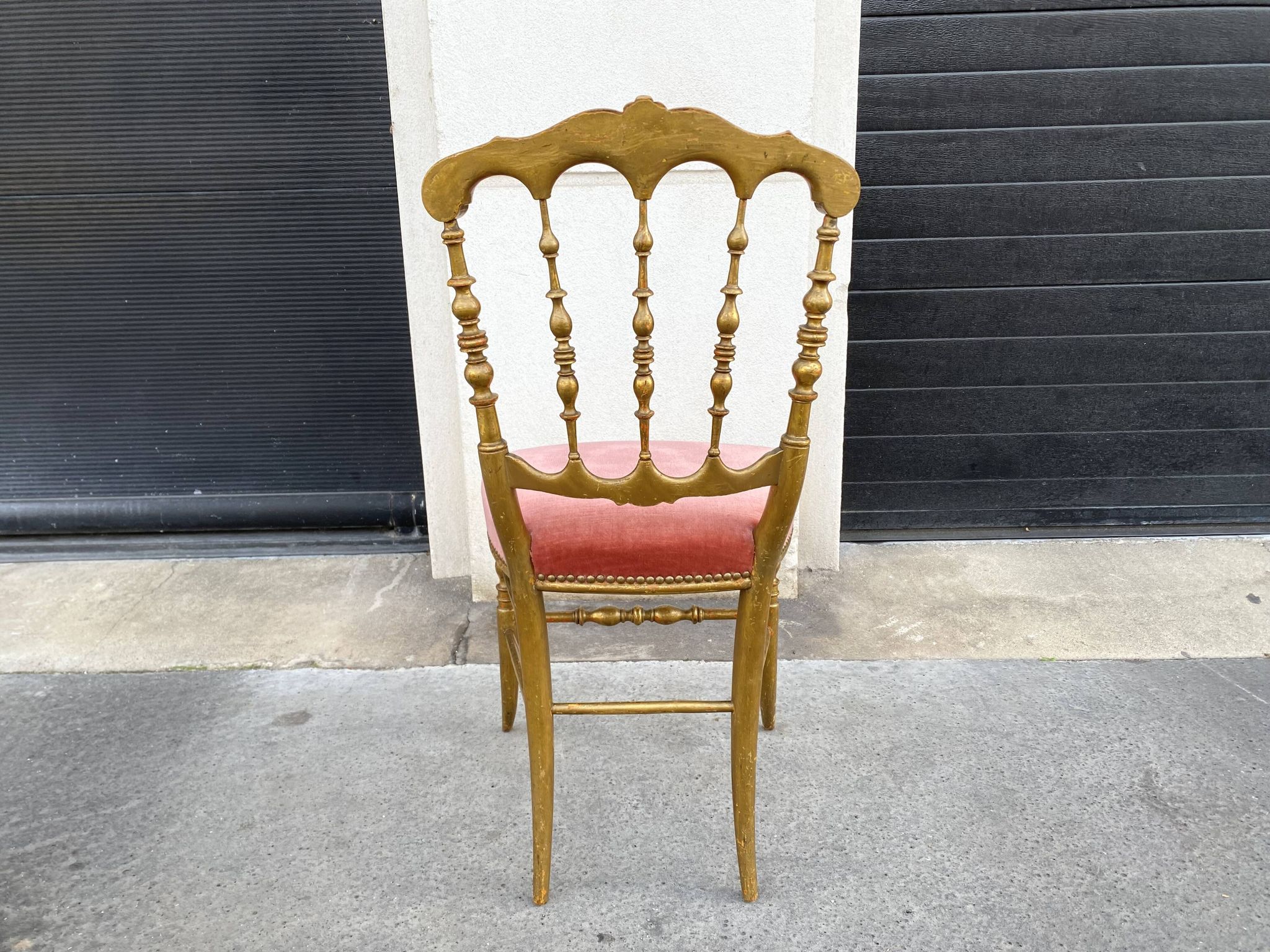 Napoleon III chair in gilded wood and pink velvet, old Chiavari wooden chair