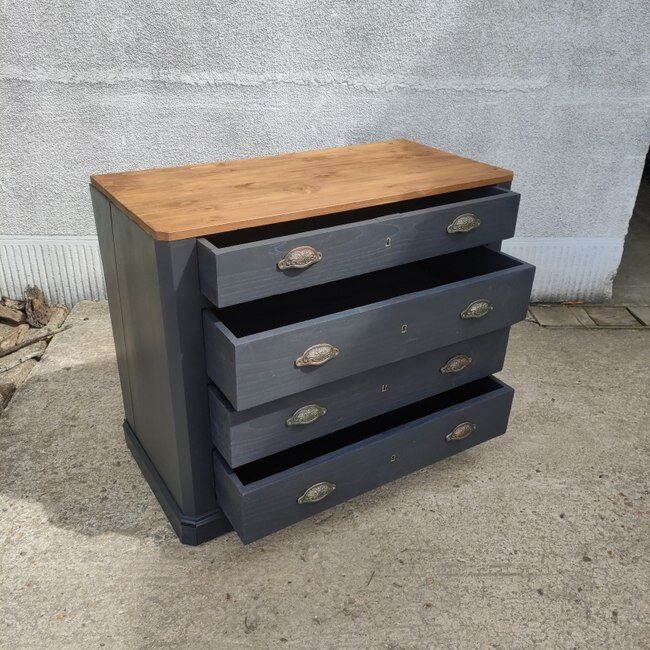Commode ancienne