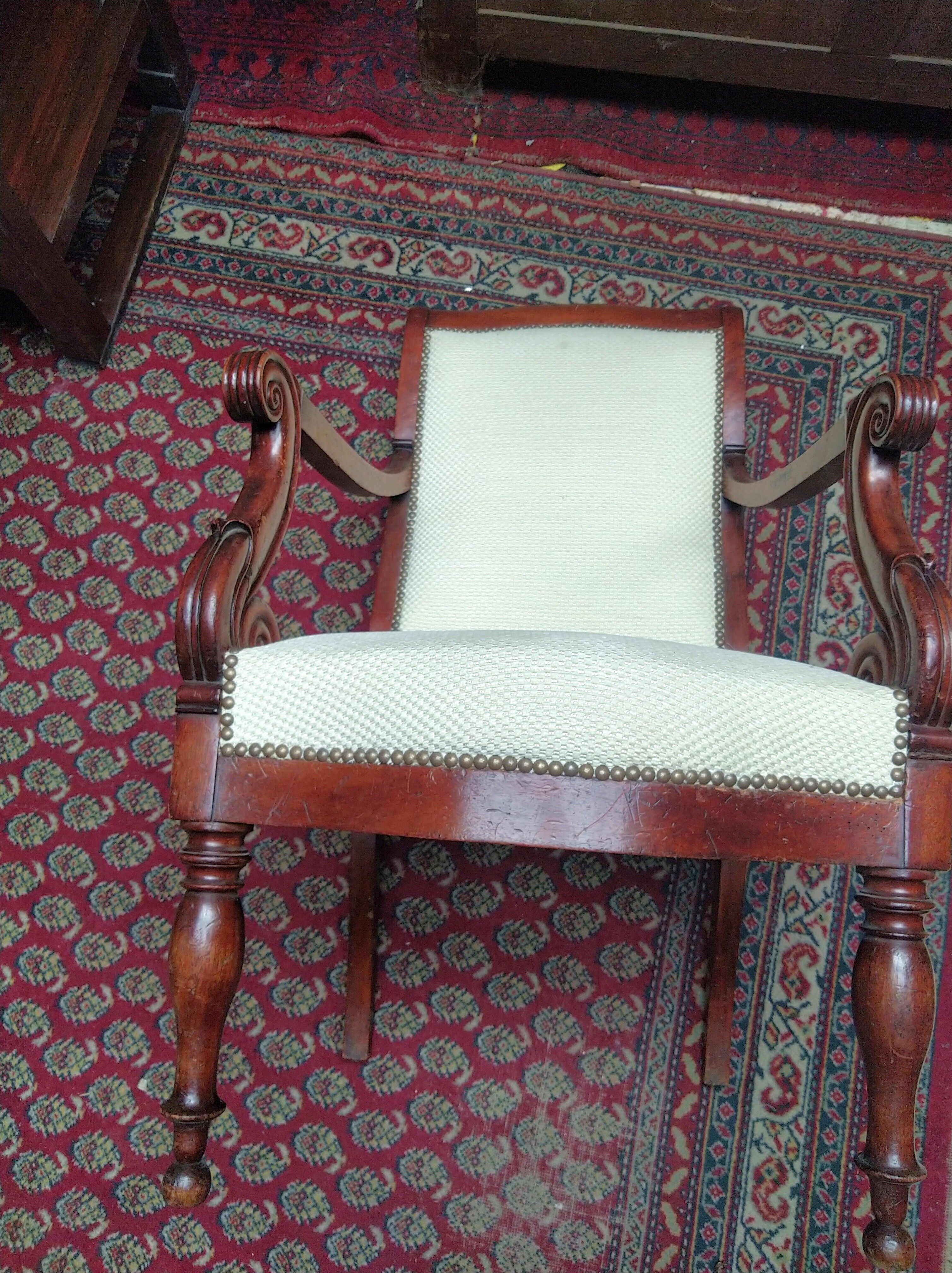 Paire de fauteuils en acajou d'époque Restauration estampillés Guinard