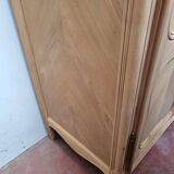 3 door wardrobe in natural wood