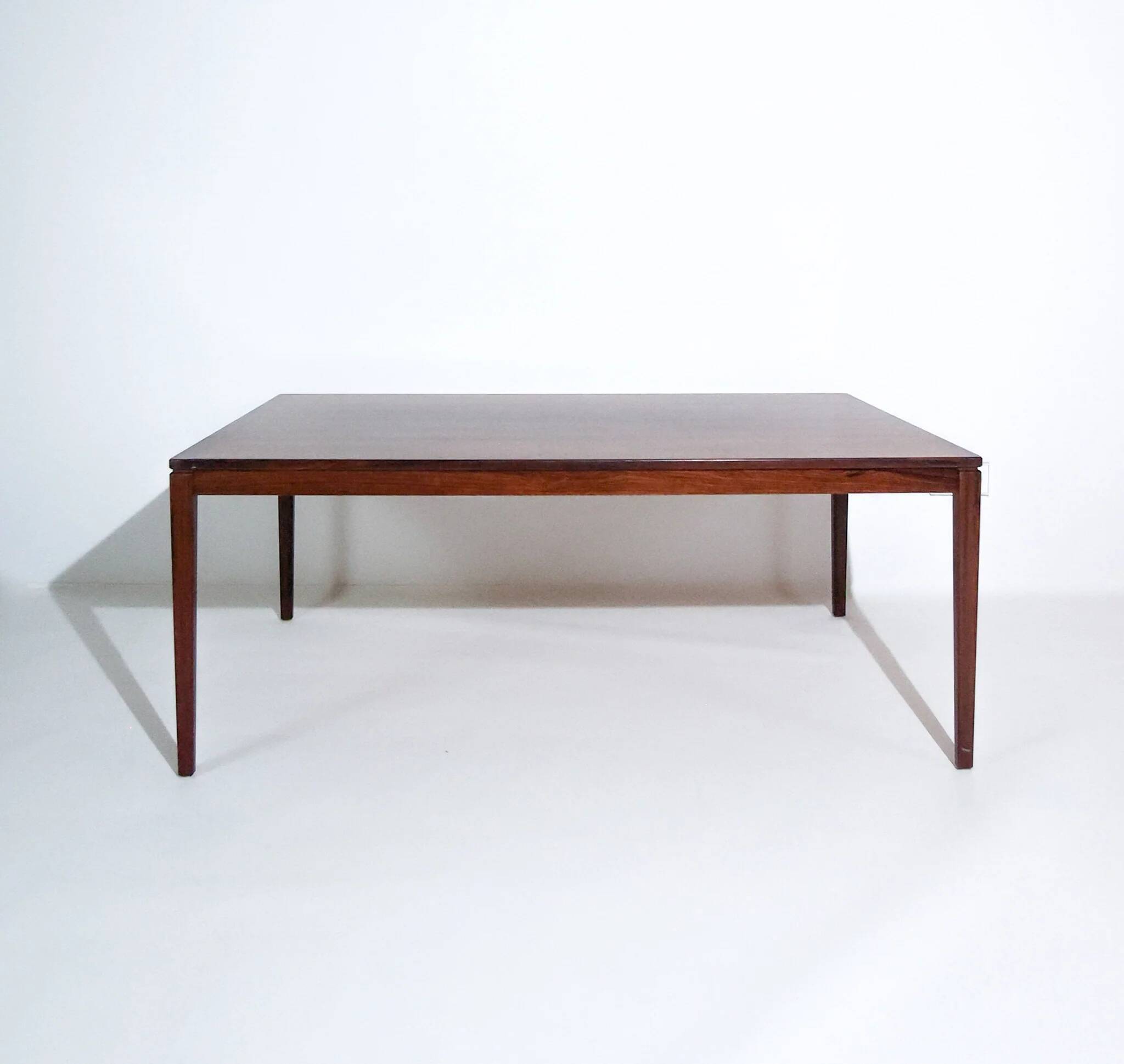 Large vintage Scandinavian coffee table in rosewood from the mid-century.