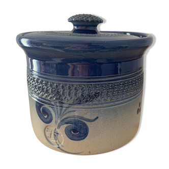 Stoneware lid pot