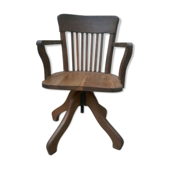 American office swivel and adjustable in height Chair