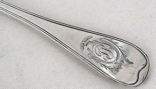 Serving spoon, silver, 18th century, straight thread pattern.