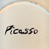 Picasso's 1960s bird plate