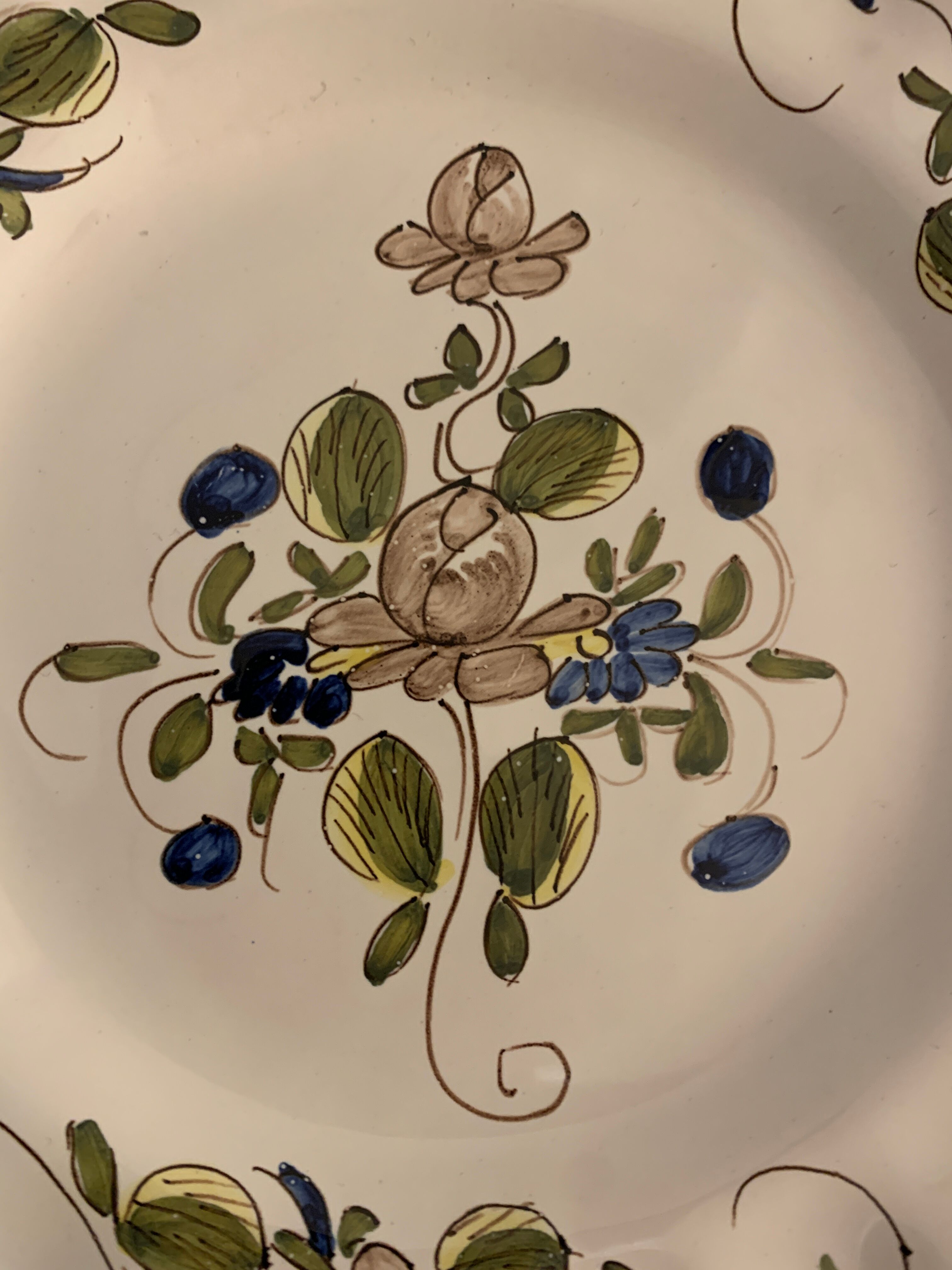 3 sweet pea plates, Samadet earthenware, 18th century