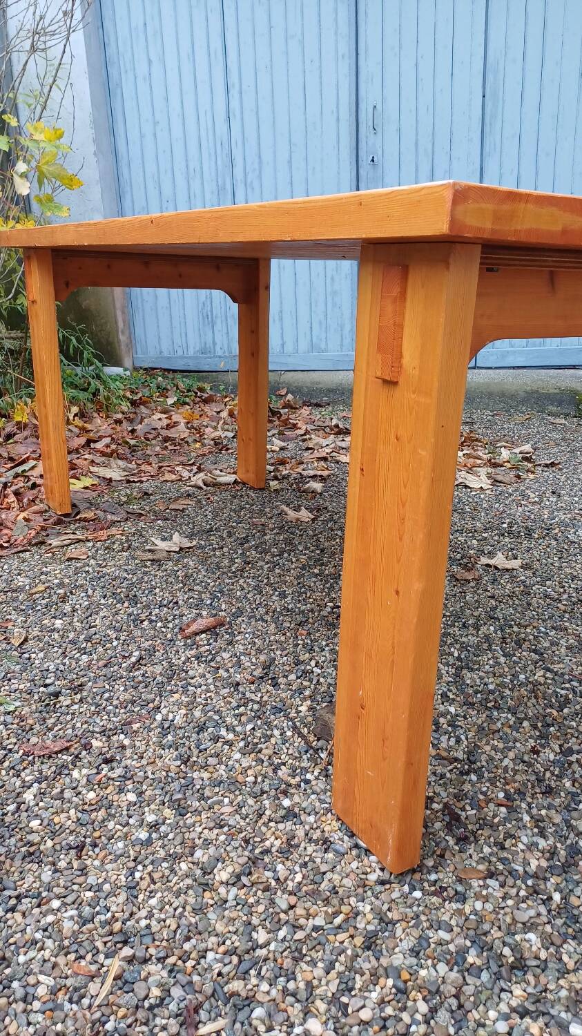 Pine dining table