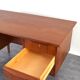 Bureau exécutif en teck danois des années 1960.