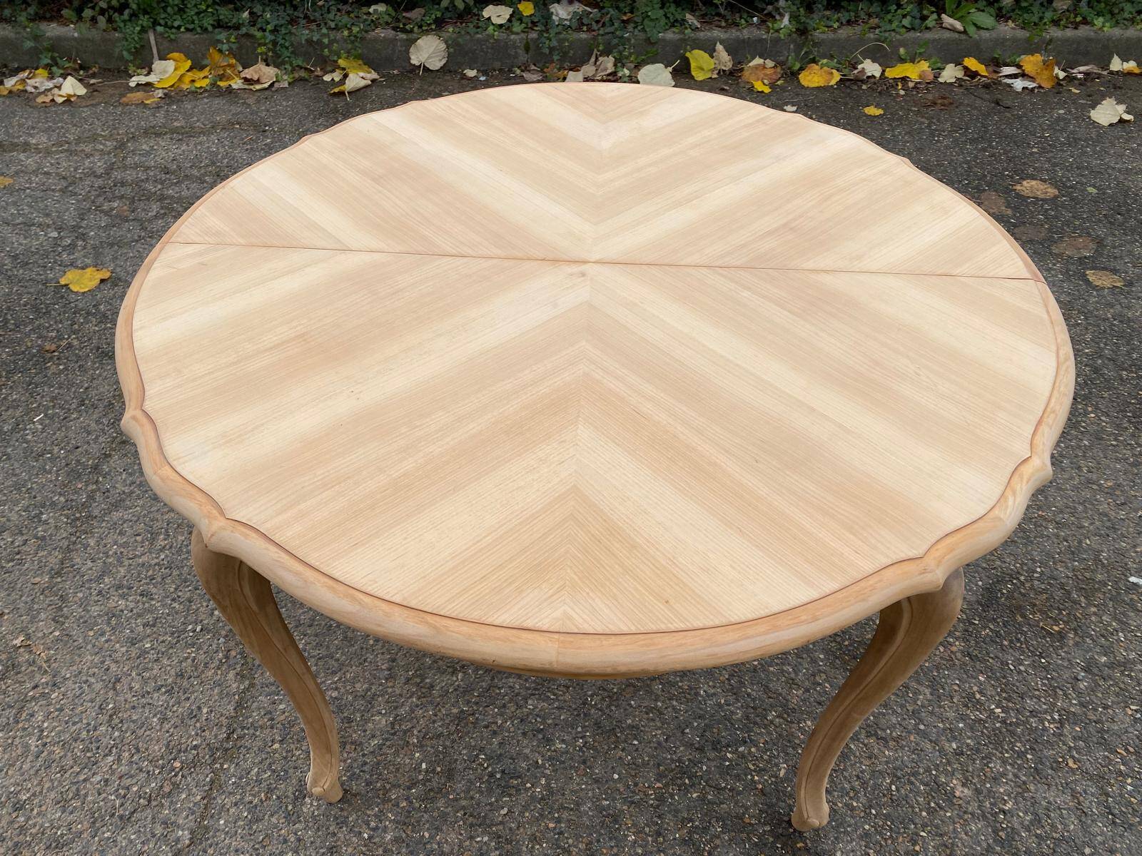 Louis XV style oval extendable round table renovated in raw wood