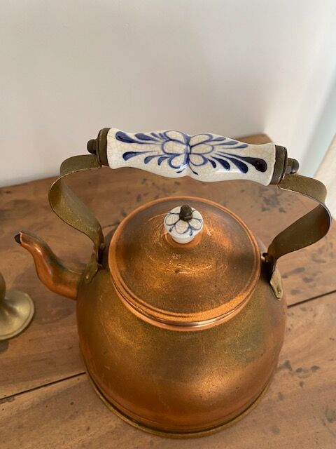 Copper kettle porcelain handle