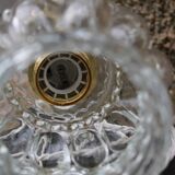 Moulded glass globe hand lamp