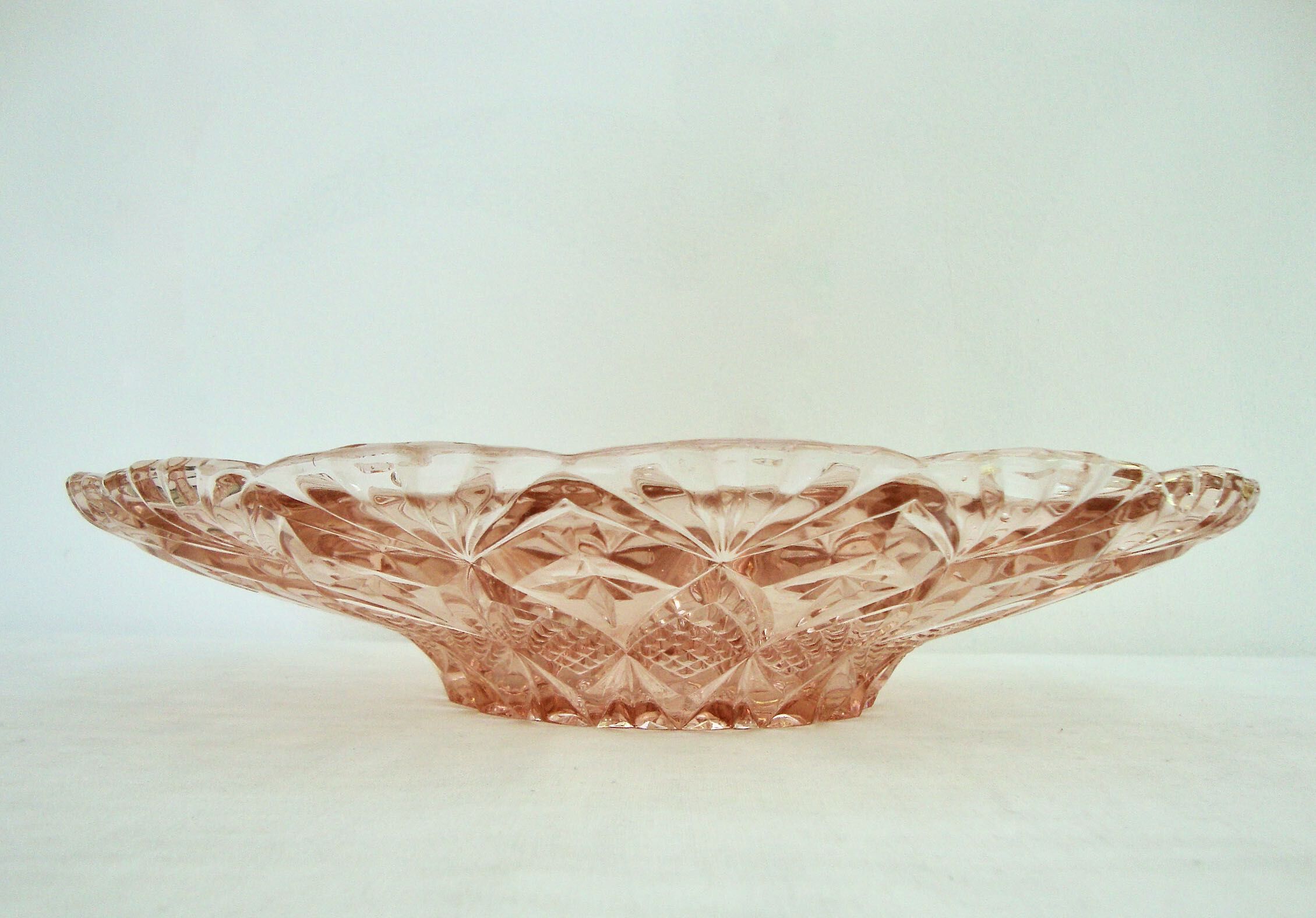Pineapple decoration glass dish