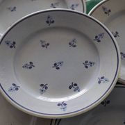 8 assiettes à dessert anciennes bleues fleuries faïencerie nouvelle