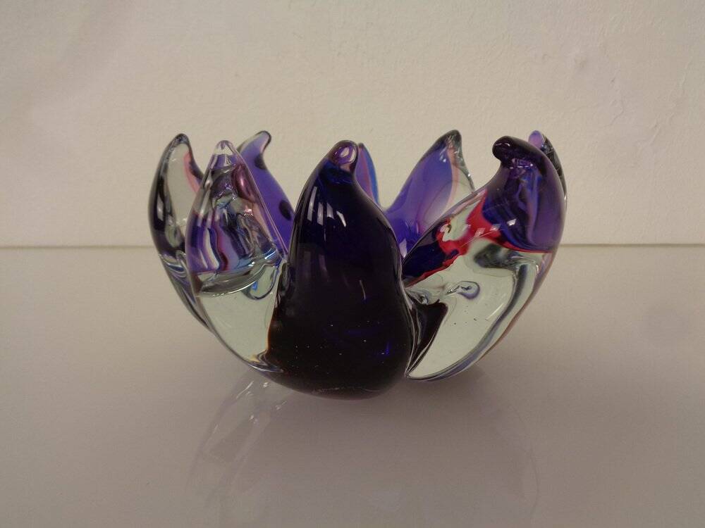 Large Italian bowl in purple Murano glass, 1960s