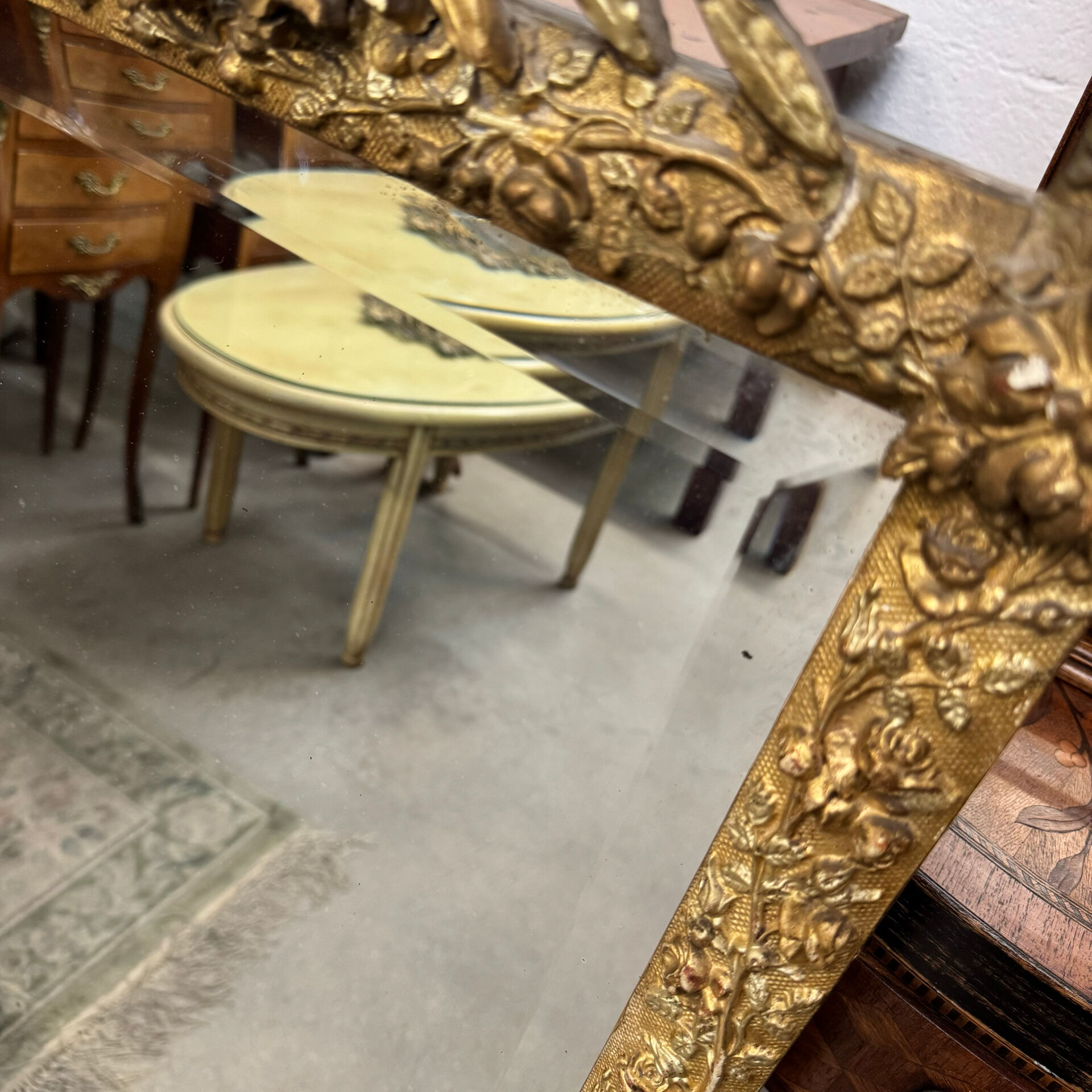 Louis XVI style pediment mirror in gilded wood – 19th century - H118c