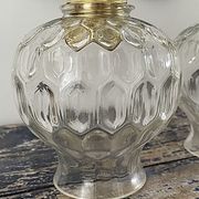 Lot de deux appliques vintage en verre ciselé électrifiées à neuf