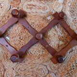 Accordion zigzag coat rack