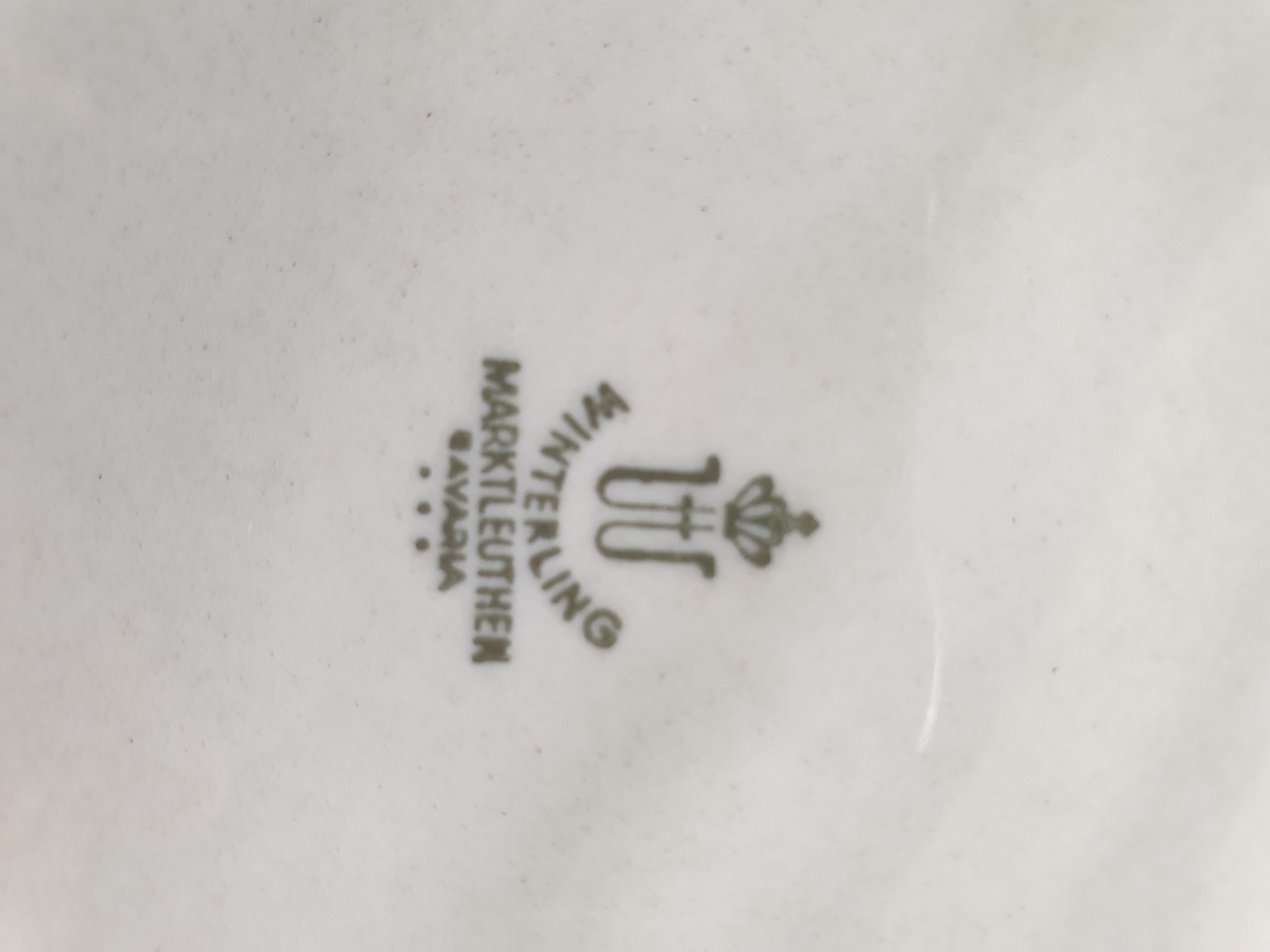 Lot of 6 vintage dessert plates