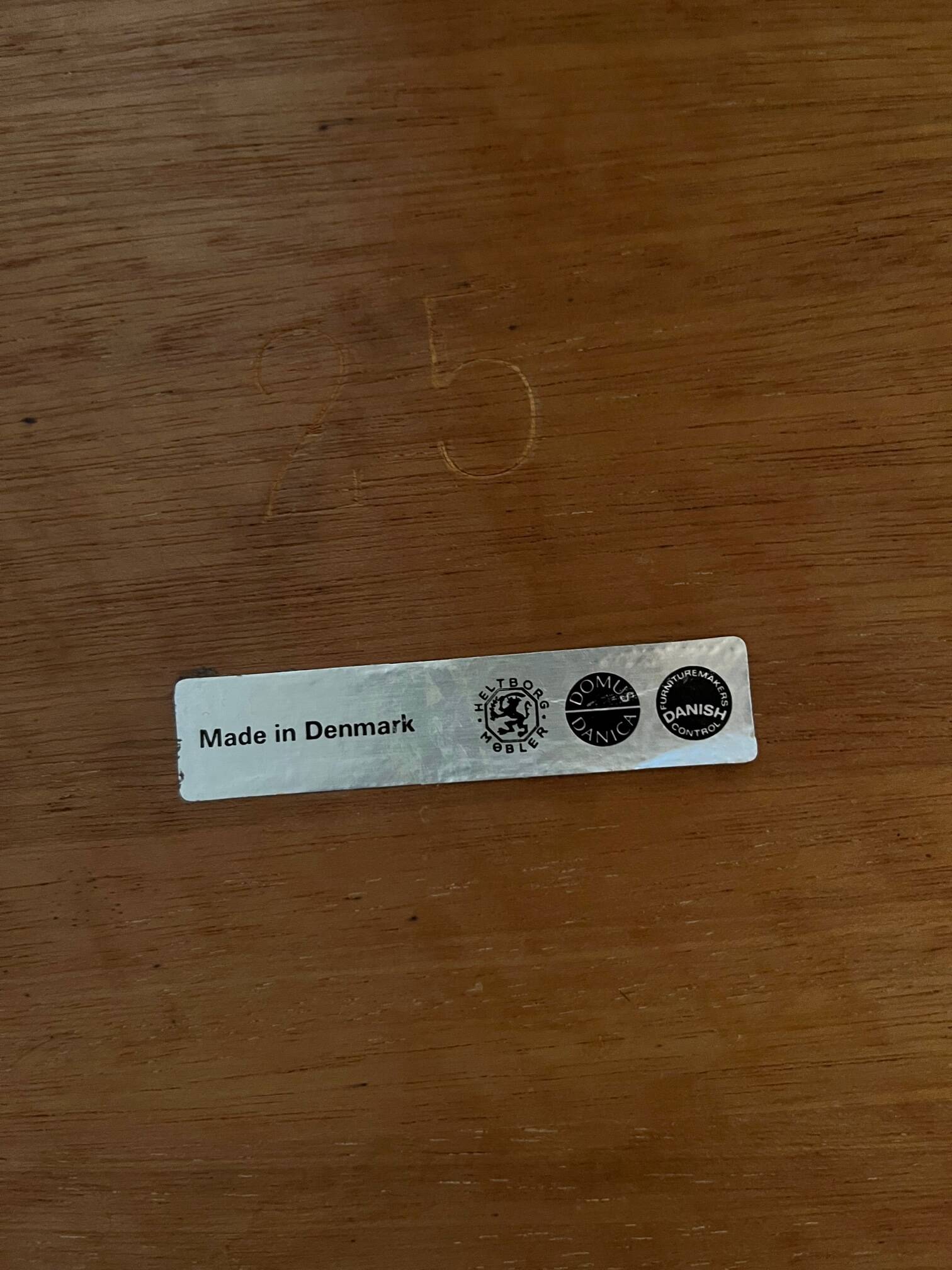 Dining table. danish design, 1960. in rosewood