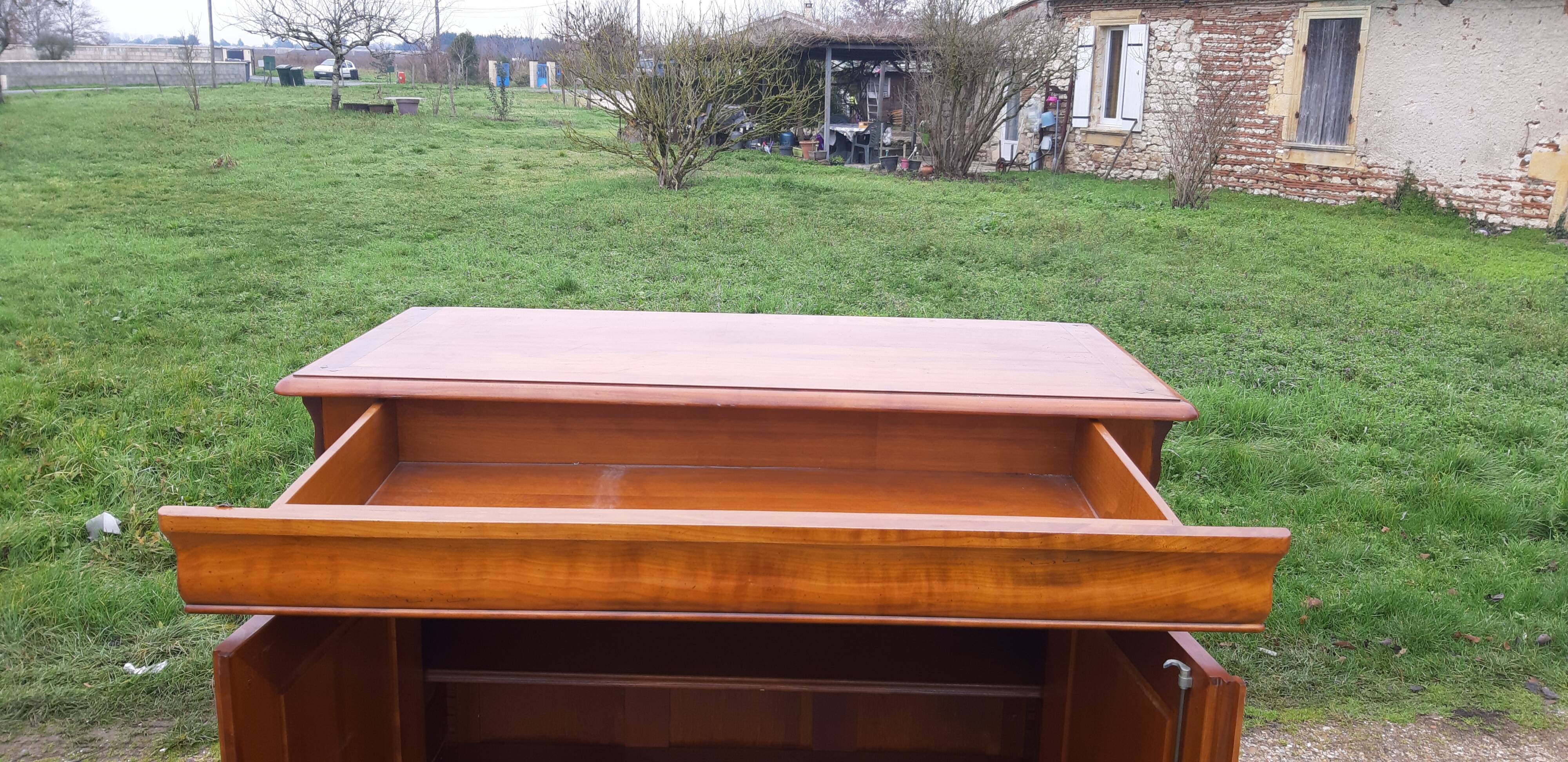 Cherry wood cabinet, 2 doors, 2 drawers