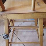 Chaise haute enfant en bois vintage