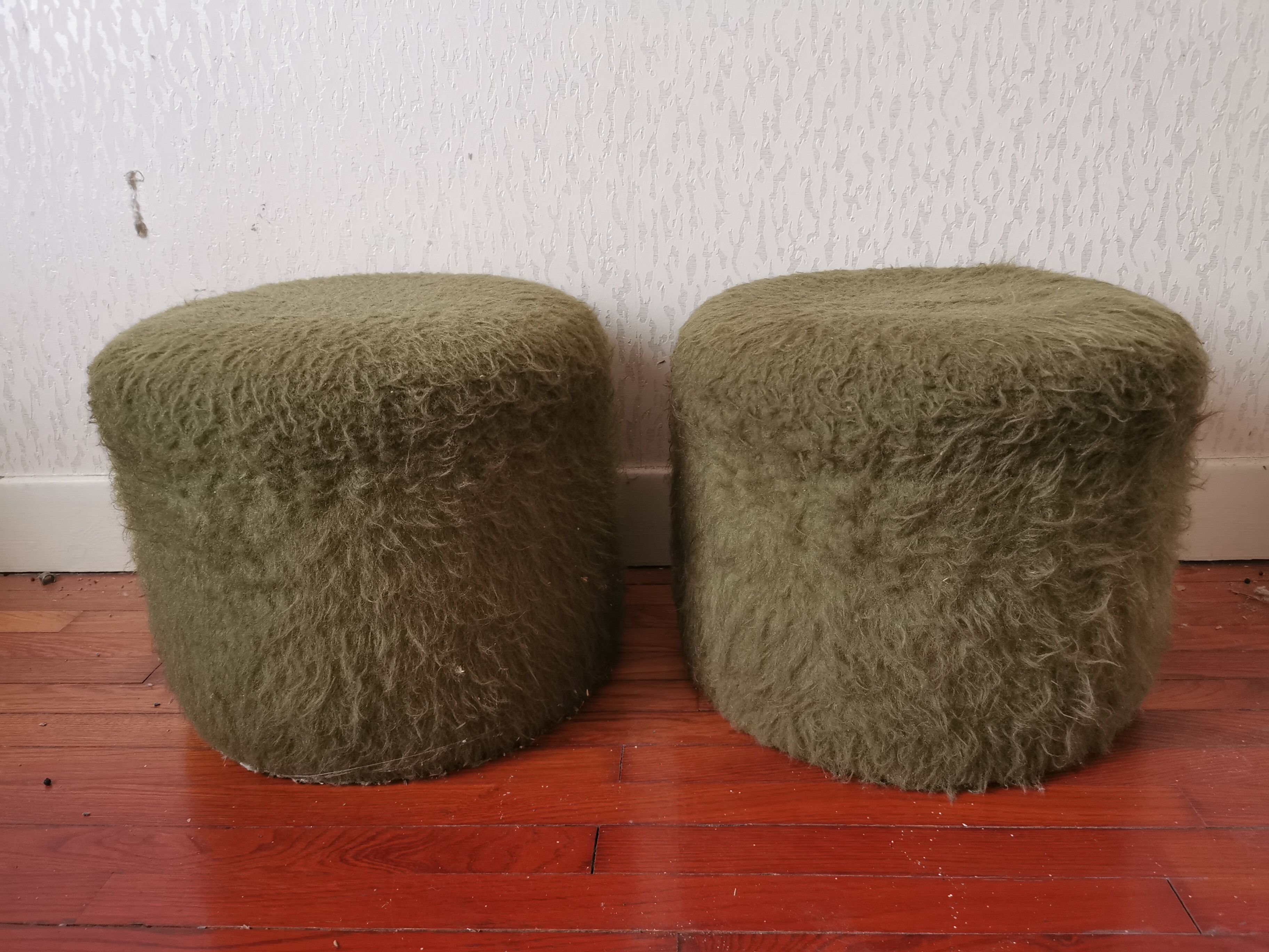 Two moumoute beanbags
